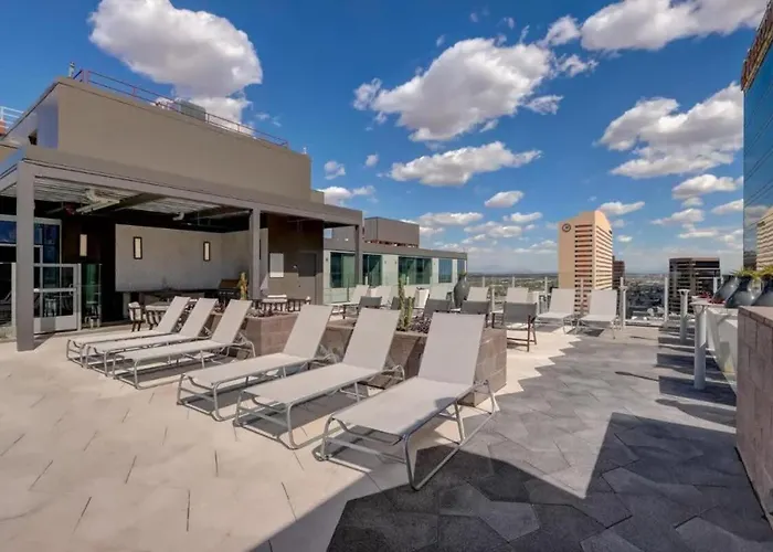 Boulevard Downtown Highrise Stu Sky Pool Parking Gym 09 Apartment